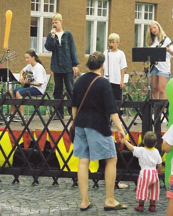 Barborka is enjoying the show by the future Superstar Ivan troffek (July 1998)