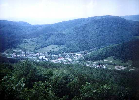 A view to Doln Ves from urova Skala