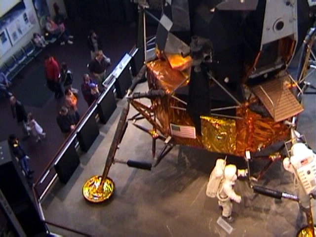 Lunar modul (April 2004)