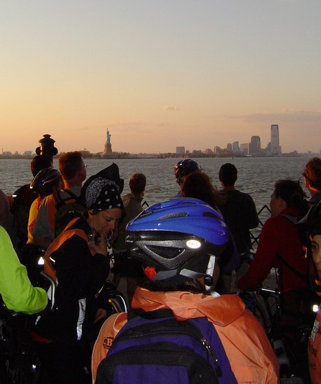 The Statue ofLiberty and skyscrapers inNew Jersey -theview fromferry