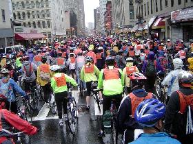40,000 people waiting to start (May 2005) 40,000 people waiting to start (May 2005)