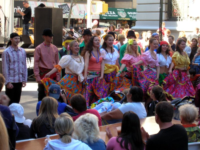 Dancers from Limbora