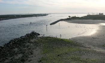 Sebastian inlet. (December 2005) Sebastian inlet. (December 2005)