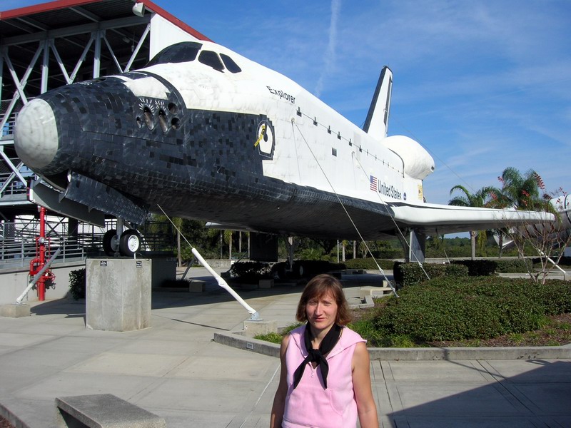 Milena & Space shuttle Explorer  