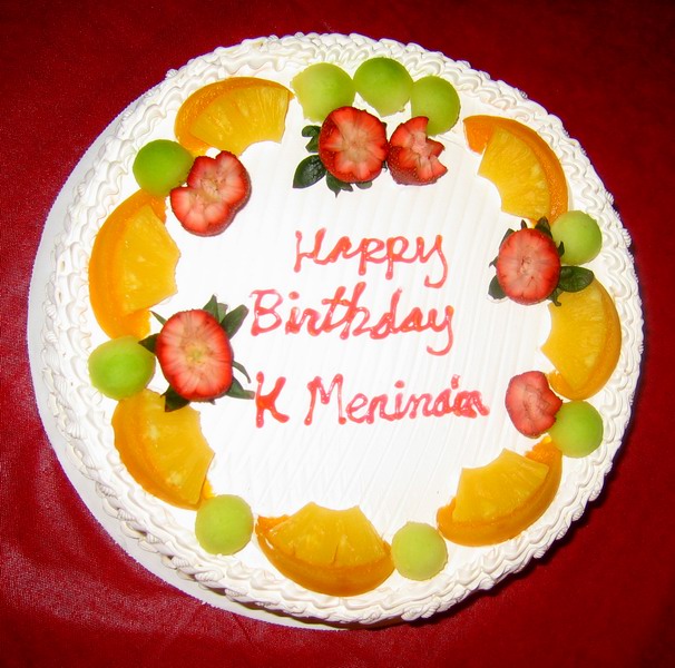 Ten npis stoj za to: 'Happy Birthday K Meninm' (Marec 2006)