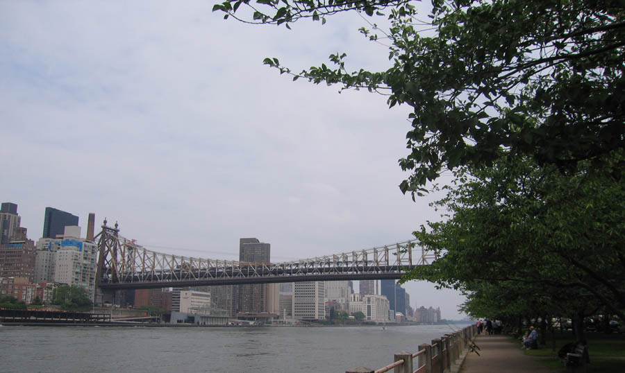 Queensboro Bridge (May 2006)