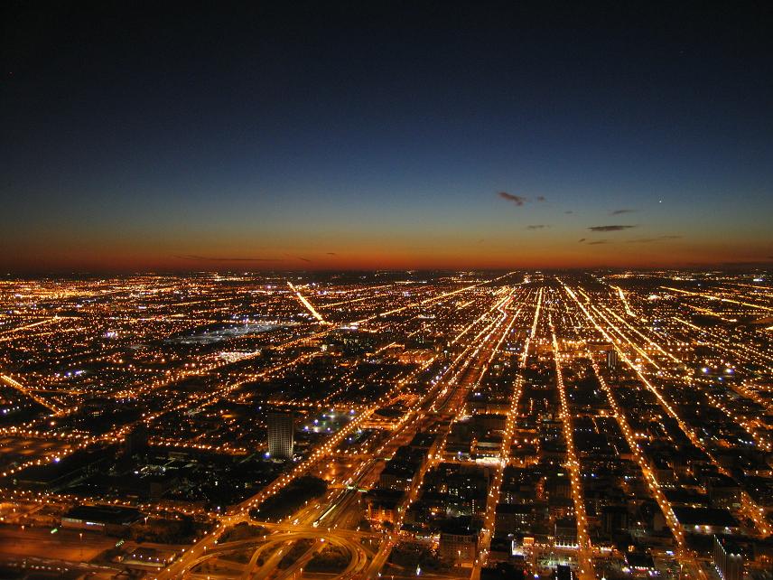 Pohľad zo Sears Tower na večerné Chicago