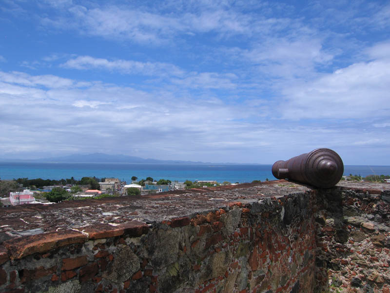 Another cannon aiming to Puerto Rico