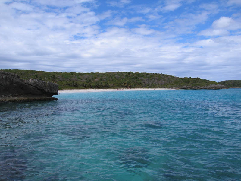 Walking the reefs picture 12603