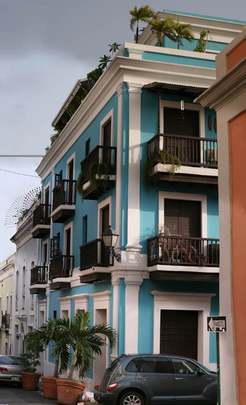 Walking the lanes of Old San Juan picture 15958