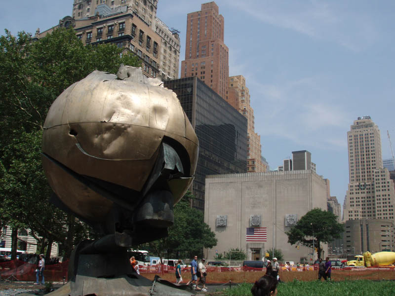 Statue of Liberty and the Battery Park picture 15802