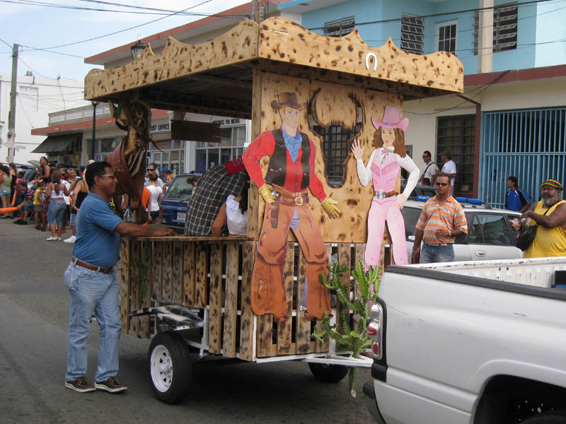 Saloon on wheels