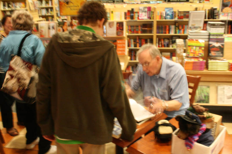 Book signing in Borders by author John H. Briant
