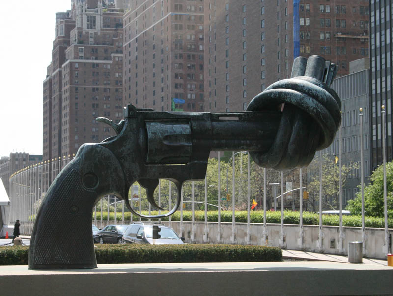 Sculpture next to UN entrance (April 2008)