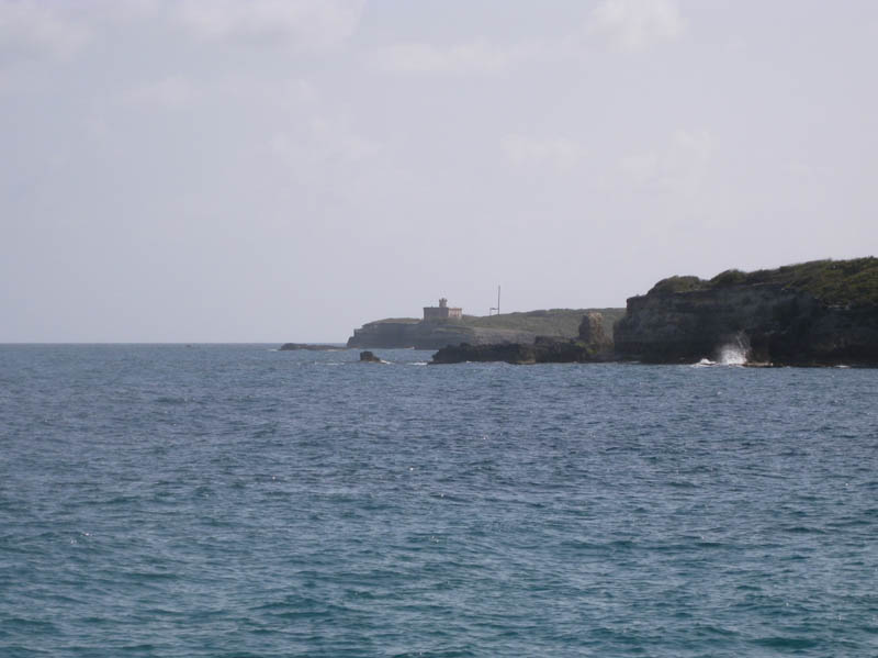 Puerto Ferro Lighthouse over a mile from here - in restricted area