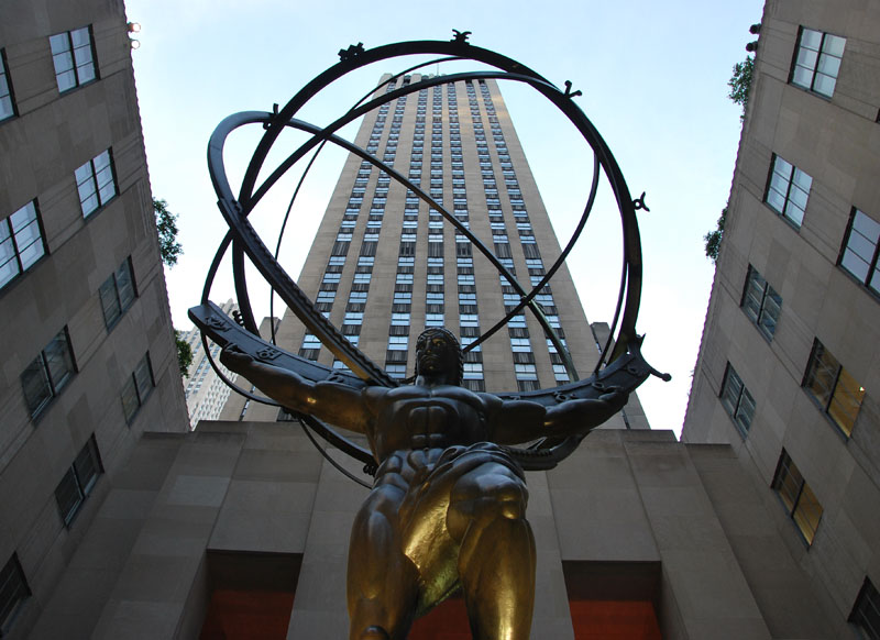 Bronze statue of Atlas in front of Rockefeller Center