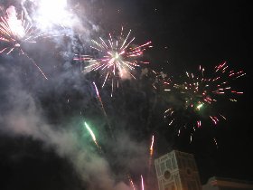 Day 17 - firework, karaoke, ... (July 2010) Day 17 - firework, karaoke, ... (July 2010)