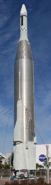 Object of a known size near the rocket (February 2010) Object of a known size near the rocket (February 2010)