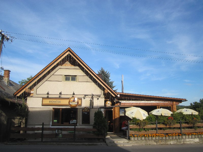 The "Domek" pub in Podlavice