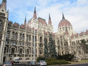 Budapest (December 2011) Budapest (December 2011)