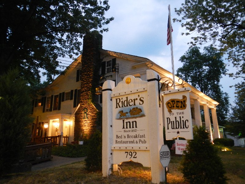 We stayed at a beautiful 200-years old hotel that Jojo found pretty much by chance