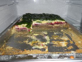 Koláč možno vyzerá trochu inak, ako zvyčajne, ale chutí zjavne dobre (December 2012) Koláč možno vyzerá trochu inak, ako zvyčajne, ale chutí zjavne dobre (December 2012)
