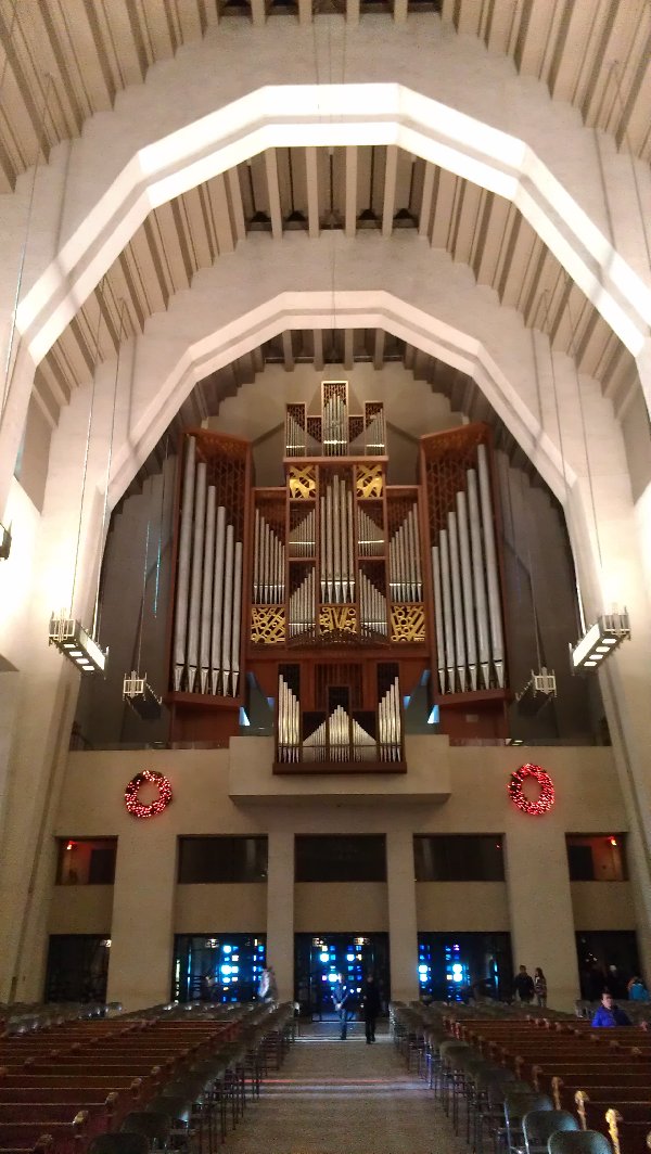 Organ in basilica