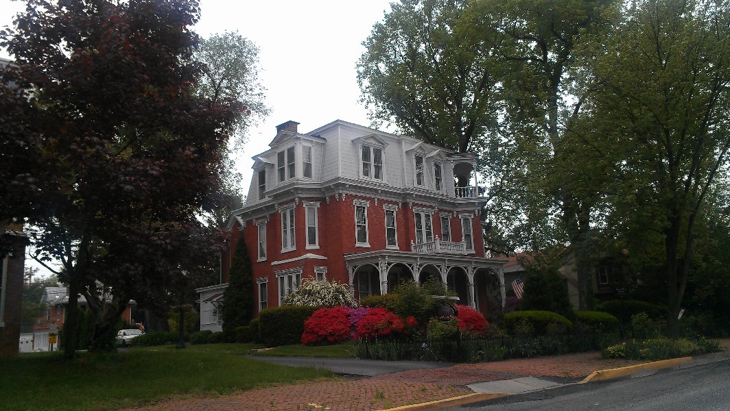 I-81 was closed, so I took a tour of a beautiful town of Mechanicsburg