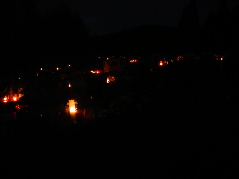 Cemetery in Doln Ves