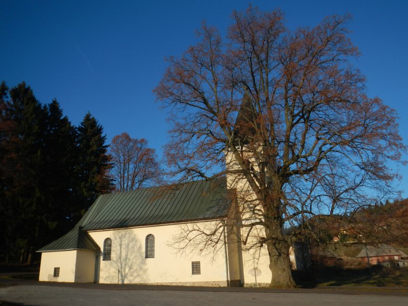 We started the trek near the church at Krakule