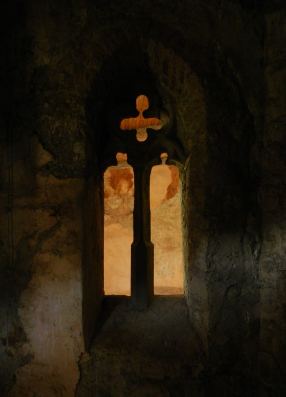 Vnútorné gotické okno vo veži