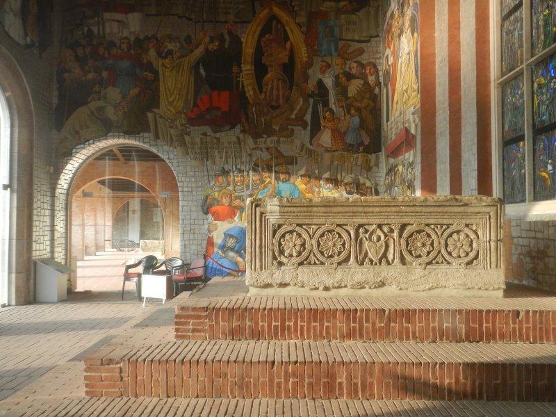 St Stephen's tomb (November 2014)