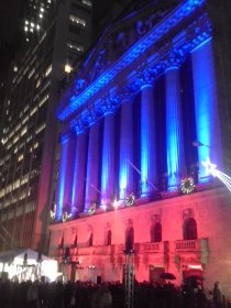 Christmas on Wall Street (December 2014) Christmas on Wall Street (December 2014)