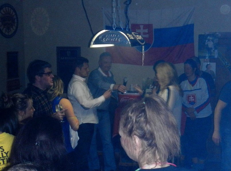 Here comes the raffle, with the help of Slovak Ambassador from DC as well as Consul General from NY