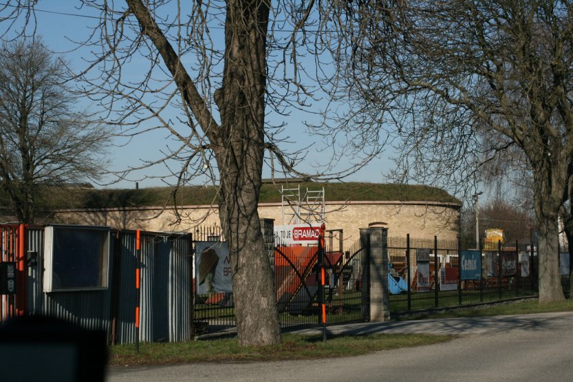 Bastions III and IV are used to store building materials