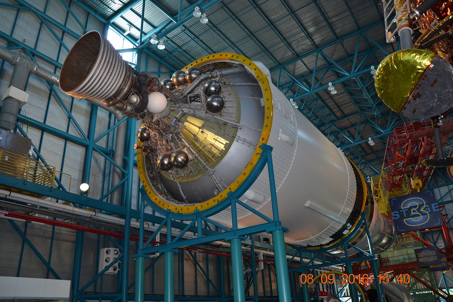 Second stage has only one engine