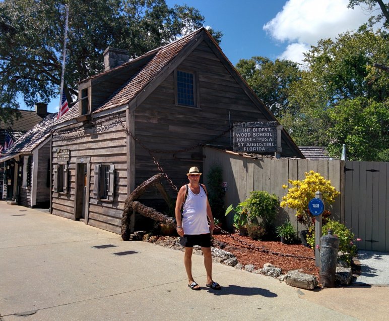 The oldest wooden school house in the USA