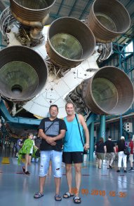 Saturn V rocket engines compared to the objects of known size (September 2016) Saturn V rocket engines compared to the objects of known size (September 2016)