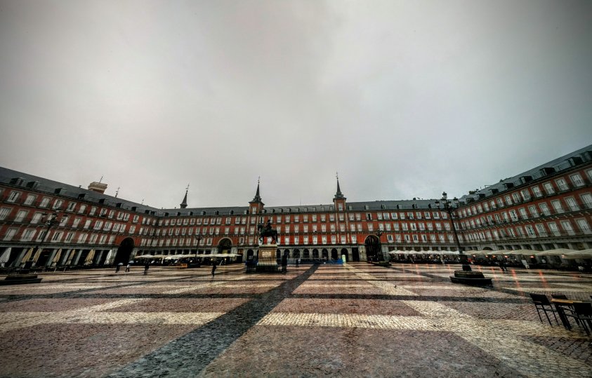 Plaza Mayor - madridsk hlavn nmestie - od r. 1619