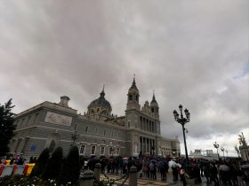 Catedral de Santa Maria la Real de la Almudena (November 2016) Catedral de Santa Maria la Real de la Almudena (November 2016)