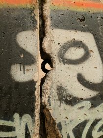 Berlin Wall in New York (January 2017) Berlin Wall in New York (January 2017)