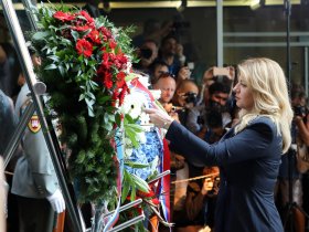 The President laid a wreath in The Memorial (August 2019) The President laid a wreath in The Memorial (August 2019)