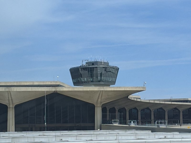 Airport control towers picture 51569
