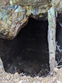 We got lost and found an old mine (June 2021)