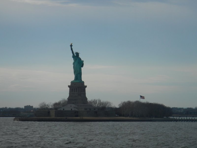 Statue of Liberty seen from ferry boat (April 2015)