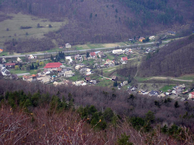 View to Doln Ves from the nearby hill of urova Skala