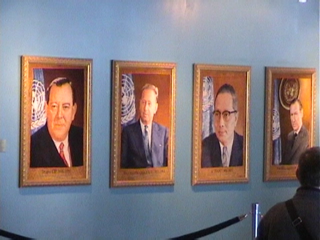 Pictures of the Secretaries-General of UN (December 2003)
