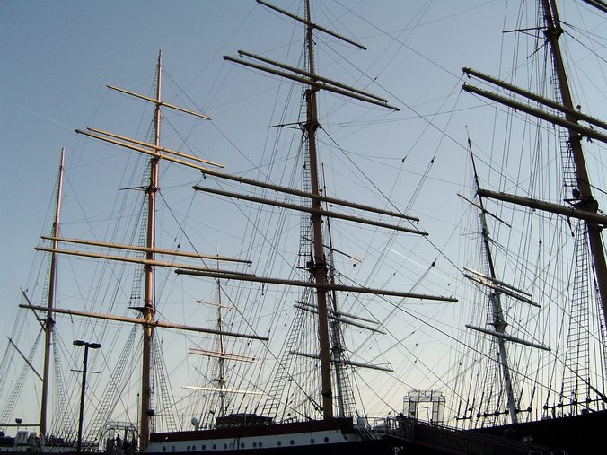Sailship 'Peking ' anchored at South street Seaport (April 2005)