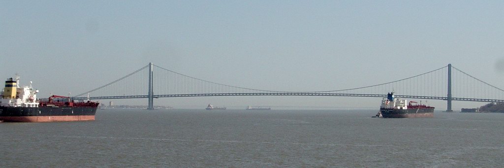 Verrazano Narrows Bridge (April 2005)