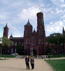 In front of the Smithsonian National Museum of American History (April 2005) In front of the Smithsonian National Museum of American History (April 2005)